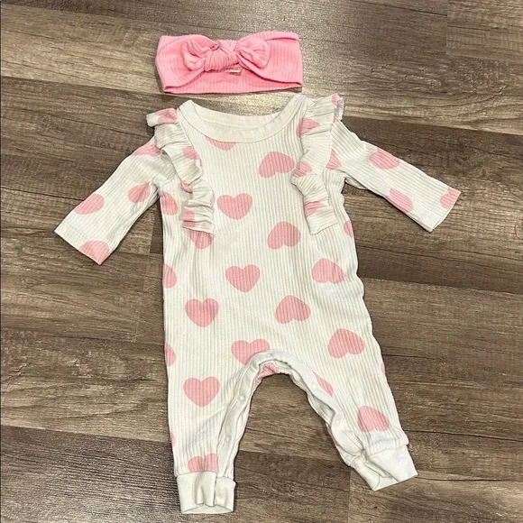 Cat & Jack Pink and White Baby Romper - Picture 1 of 3